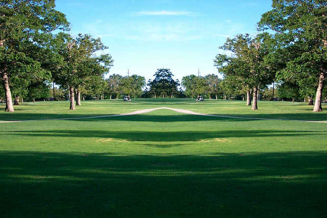 Oak Hills Country Club - photo 1