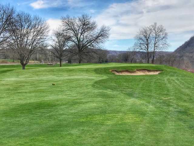 Moundsville Country Club - photo 2