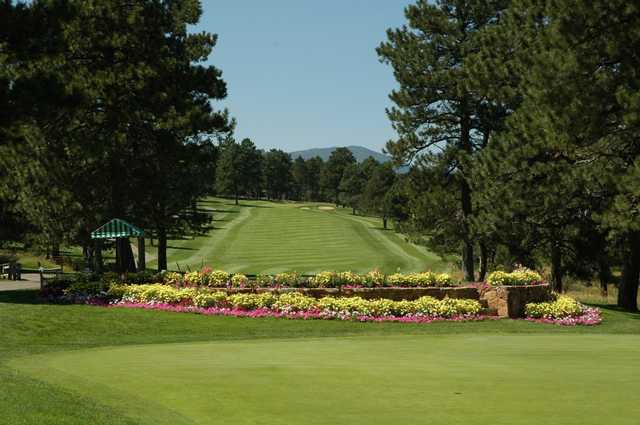 Hiwan Golf Club - photo 3