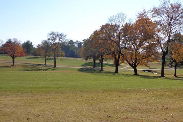 Jefferson Lakeside Country Club - photo 2