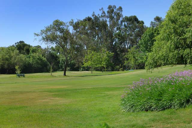 Vineyard Knolls Golf Club - photo 3