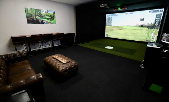 The Birdhouse Indoor Golf