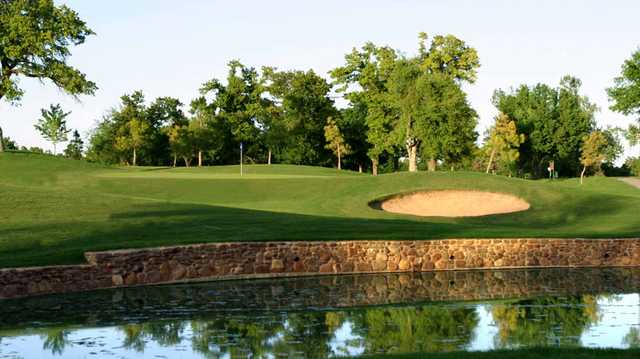 Oakwood Country Club