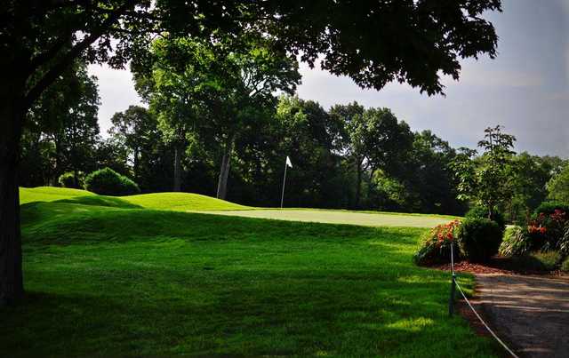 South Hills Country Club - photo 2