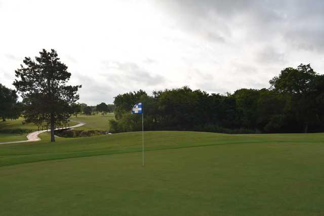 Willow Springs Municipal Golf Course - photo 4