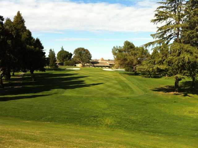 Oakdale Golf & Country Club - photo 3