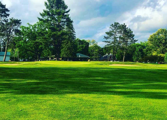Cadillac Country Club - photo 2
