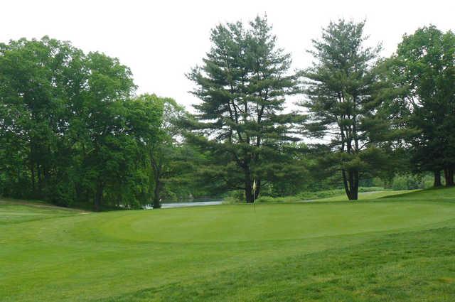 Sprain Lake Golf Course - photo 4
