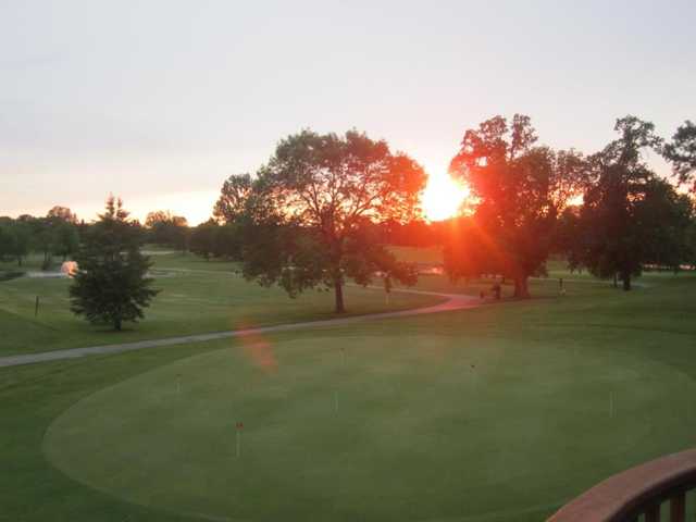 Little Crow Country Club - photo 3