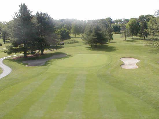 Range End Golf Club - photo 2