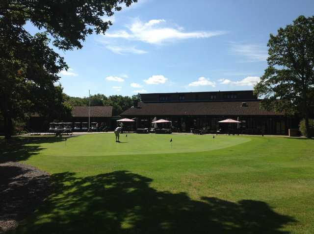 The Leatherhead Club - photo 4