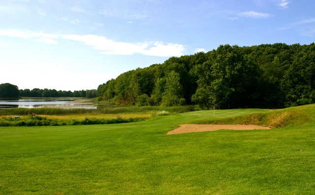 Thoroughbred Golf Club - photo 4