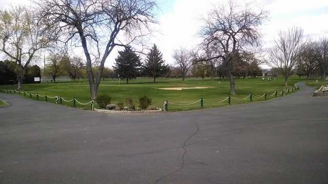 Yakima Elks Golf & Country Club - photo 2