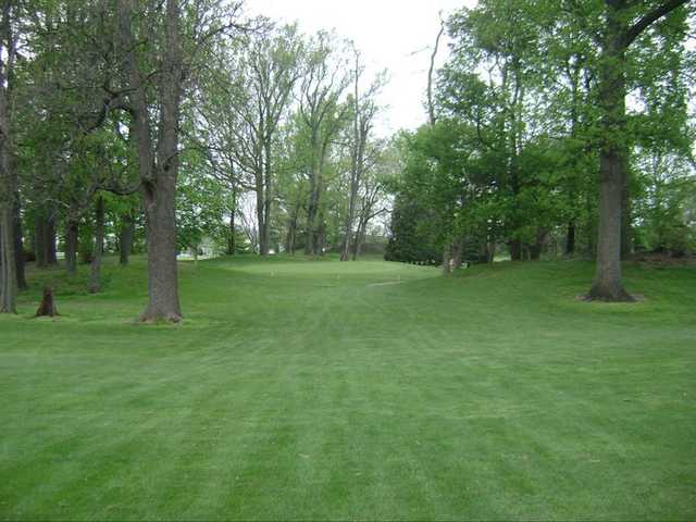 Village Greens Golf Course - photo 2