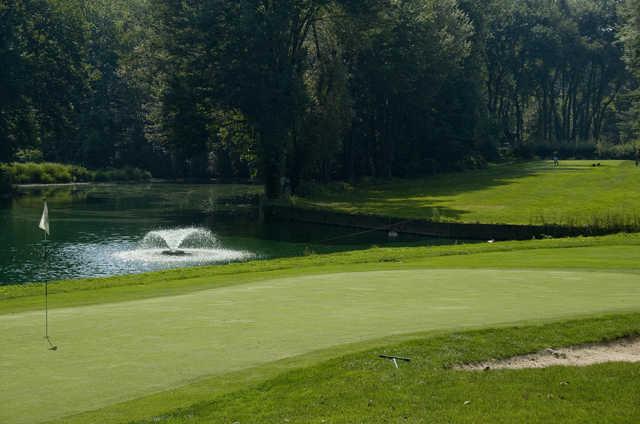 North Hills Country Club - photo 3