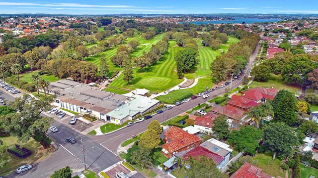 Beverley Park Golf Club - photo 5