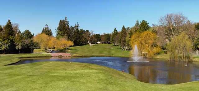 Round Hill Country Club - photo 4