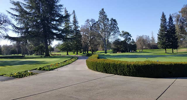 Woodbridge Golf & Country Club - photo 4