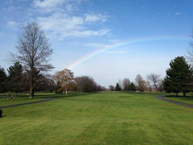 Green Meadows Golf Course - photo 3