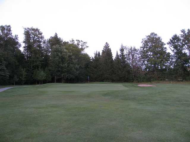 Oakland Greens Golf & Country Club - photo 2