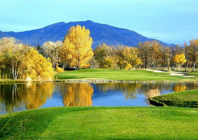Bishop Country Club - photo 3