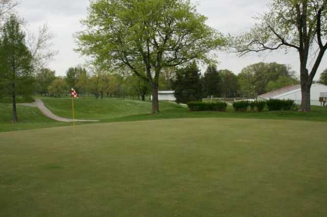 Mt Carmel Municipal Golf Course - photo 2
