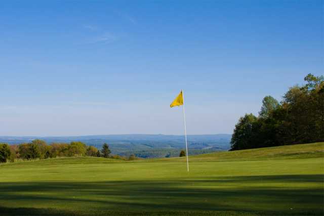 Mount Summit Golf Course - photo 3