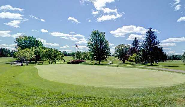 Hudson Golf Club - photo 1