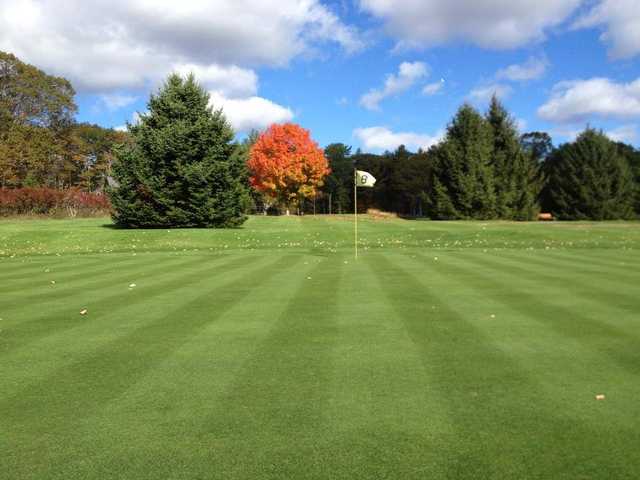 Merriland Farm Par 3 Golf Course - photo 1