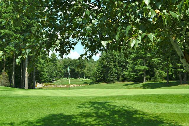 Manchester Country Club (NH) - photo 6