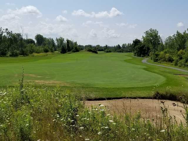Diamond Hawk Golf Course