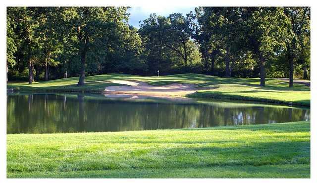 Seven Bridges Golf Club - photo 1