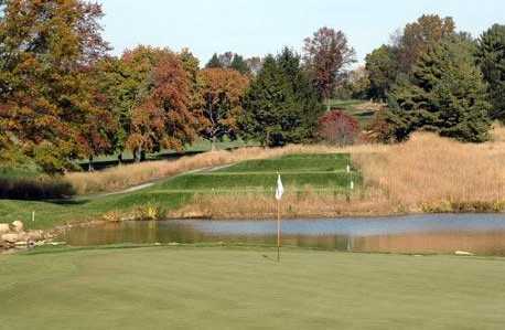 White Manor Country Club - photo 4