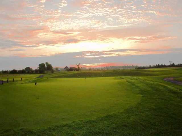 Cloverdale Links Golf Course - photo 2