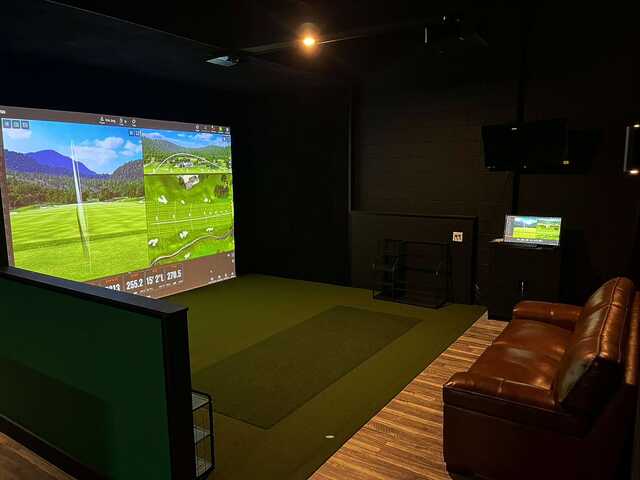 Dundas Indoor Golf - photo 1