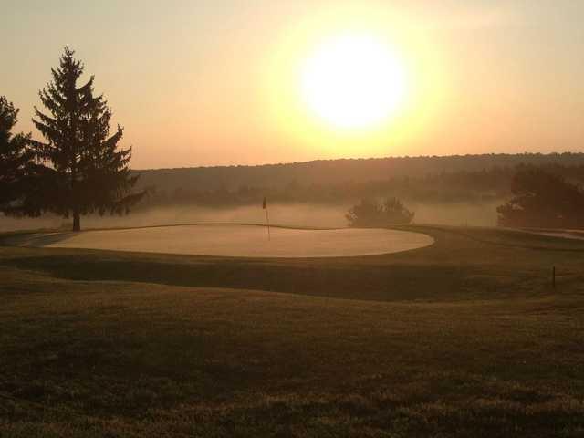 North Hills Municipal Golf Course - photo 4