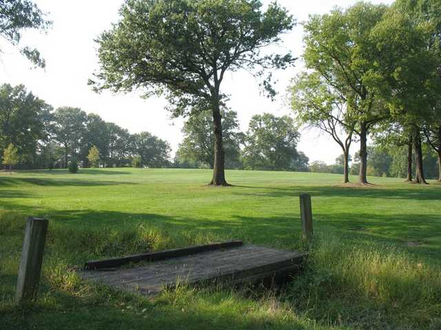 South Shore Golf Course - photo 4