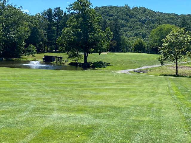 Huntingdon Country Club - photo 2