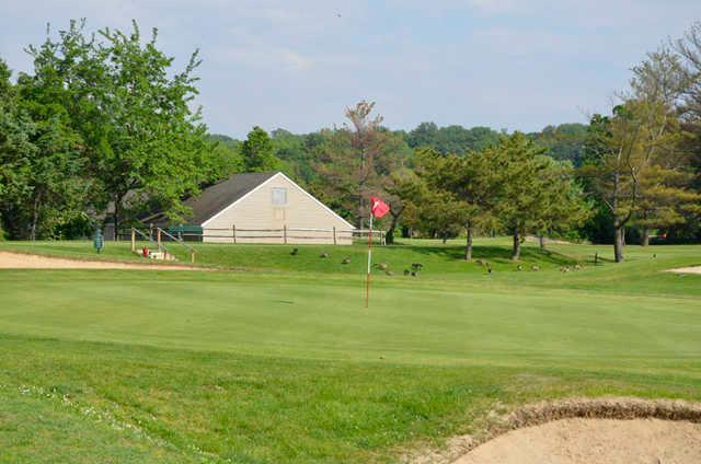 Glen Cove Golf Course - photo 2
