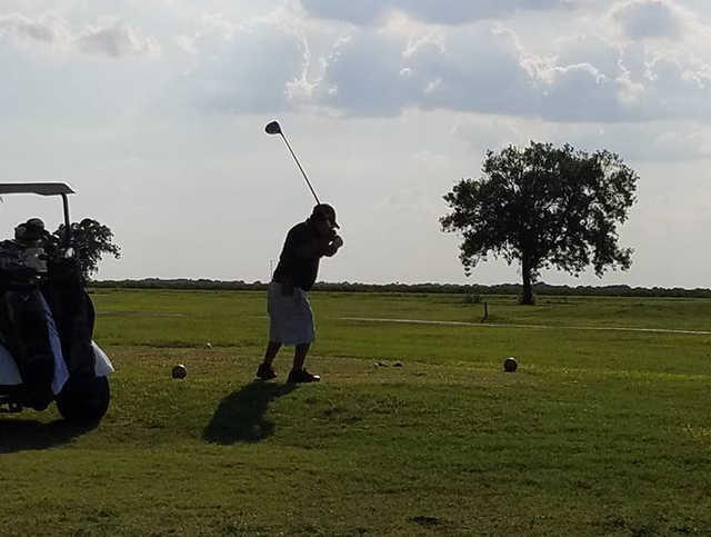Hatch Bend Country Club - photo 1
