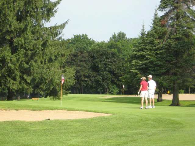 Harbor Point Golf Course - photo 3
