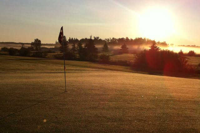 Golf on the Edge - photo 2