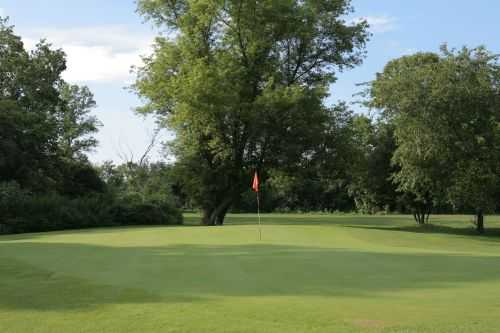 Deer Haven Golf Course - photo 2