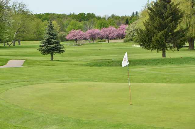 Burlington Springs Golf And Country Club - photo 2