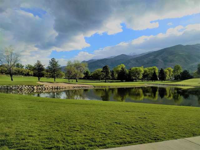 Oakridge Country Club