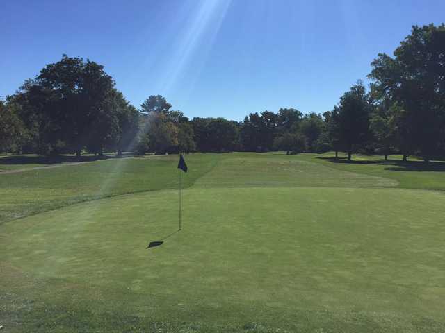 Lake Isle Country Club - photo 2