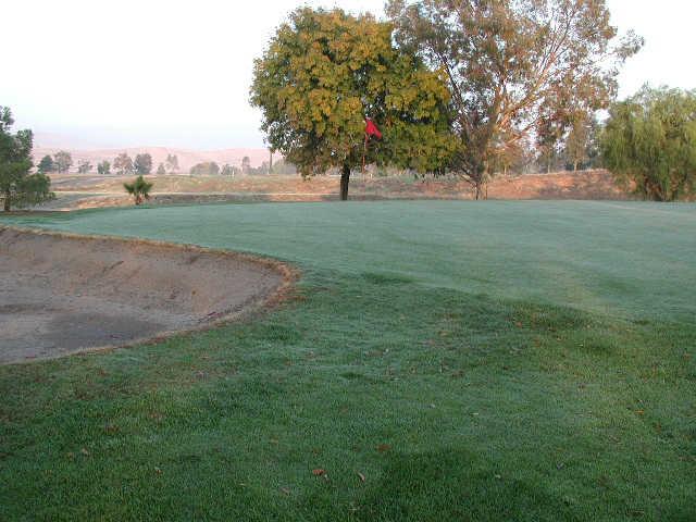 Fore Bay Golf Course - photo 3