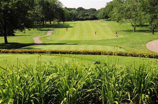 Twin Orchard Country Club - photo 2