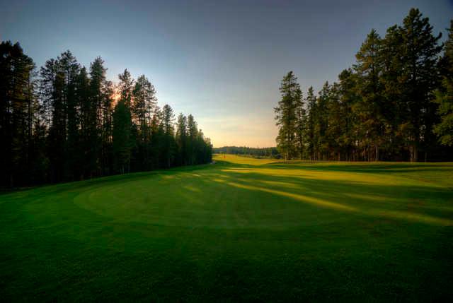 Pine Hills Golf Club Alberta - photo 2