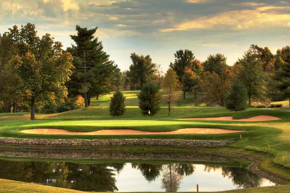 Hickory Hills Country Club - photo 2